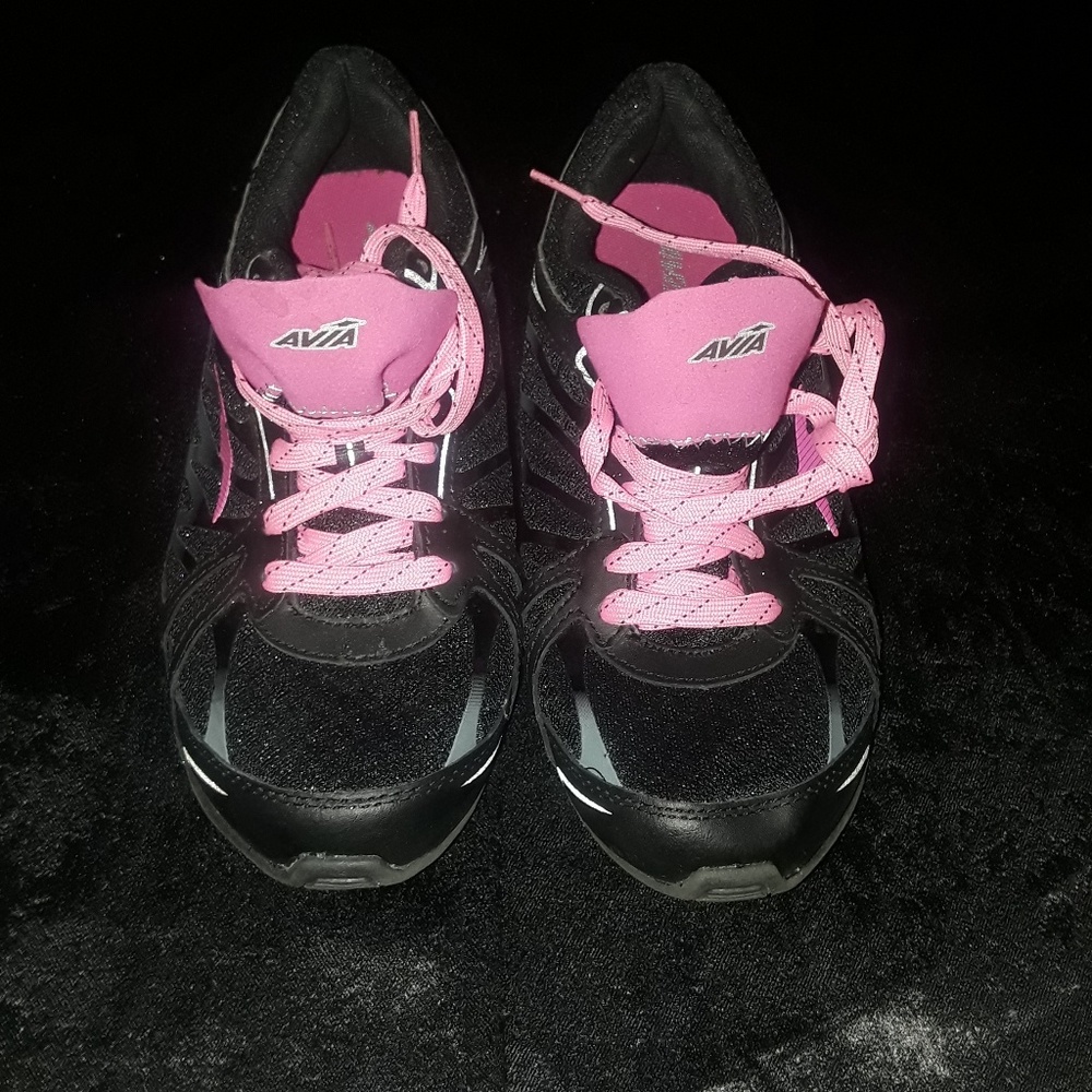 Women's Avia sneakers